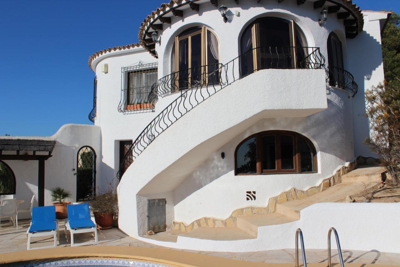 La Madrugada - Luxury Moraira Villa With Sea Views And Private Heated Pool Kültér fotó