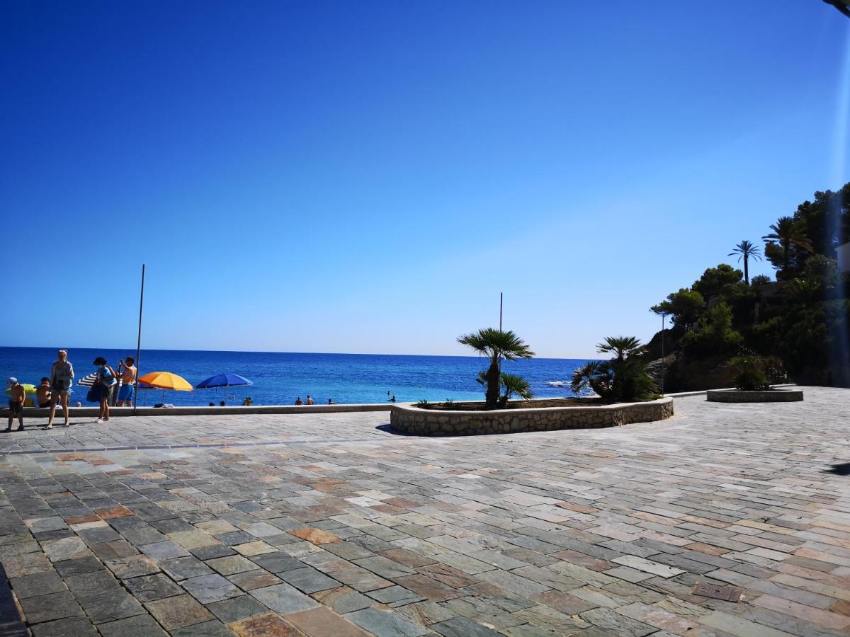 La Madrugada - Luxury Moraira Villa With Sea Views And Private Heated Pool Kültér fotó