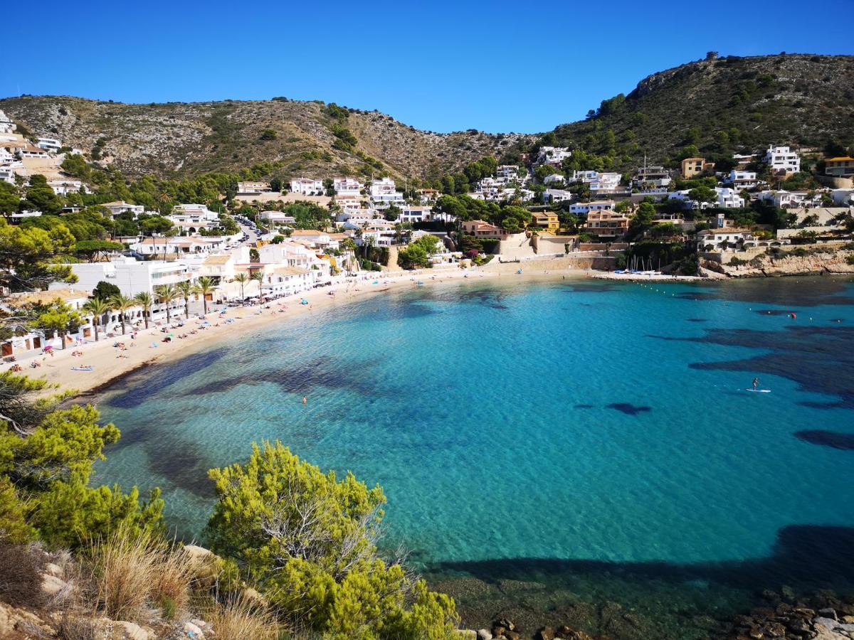 La Madrugada - Luxury Moraira Villa With Sea Views And Private Heated Pool Kültér fotó