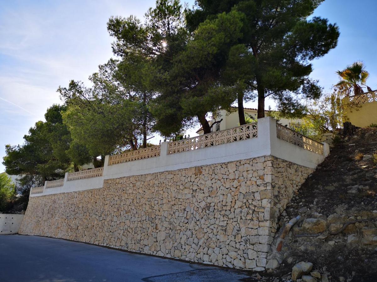 La Madrugada - Luxury Moraira Villa With Sea Views And Private Heated Pool Kültér fotó