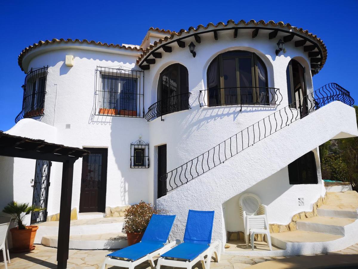 La Madrugada - Luxury Moraira Villa With Sea Views And Private Heated Pool Kültér fotó