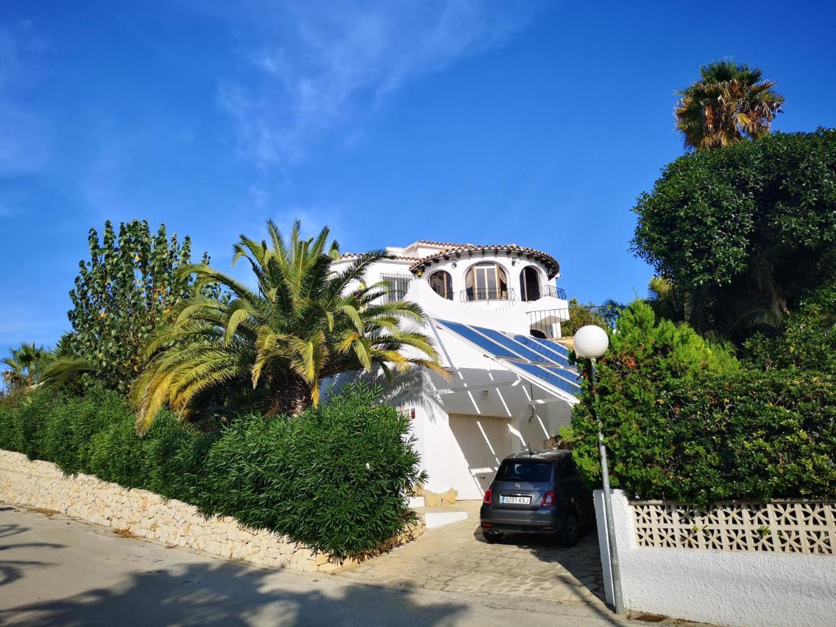 La Madrugada - Luxury Moraira Villa With Sea Views And Private Heated Pool Kültér fotó
