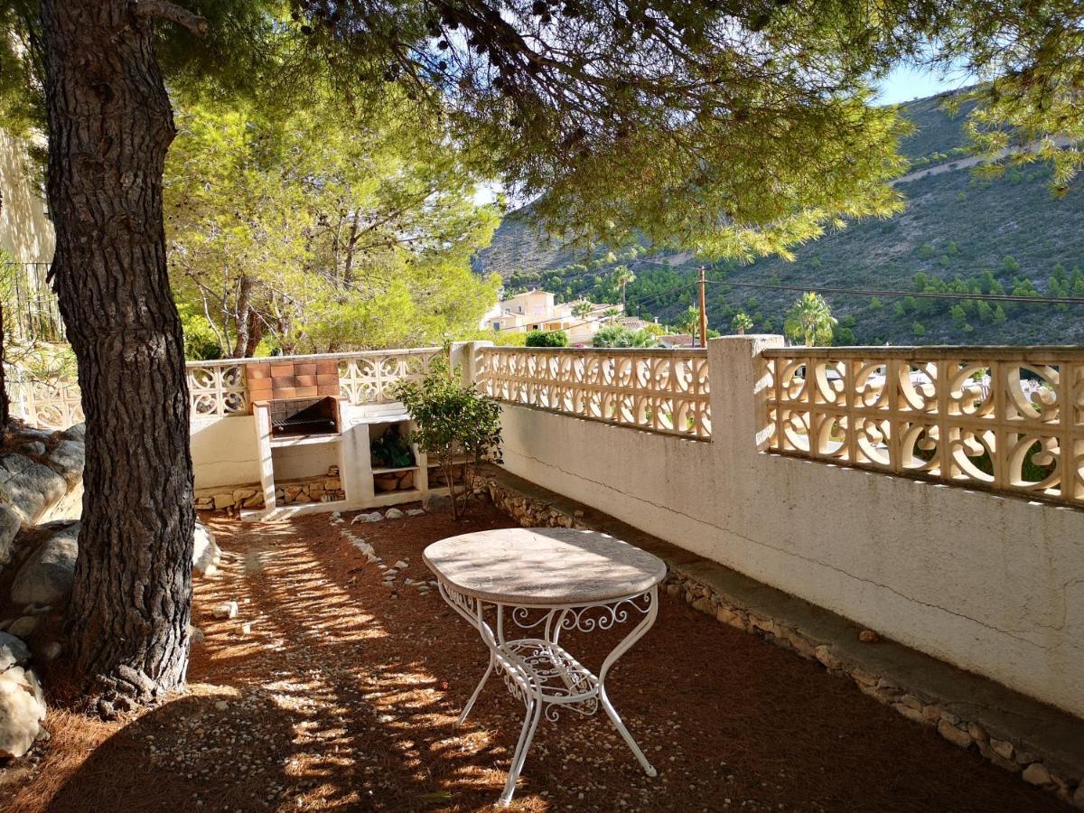 La Madrugada - Luxury Moraira Villa With Sea Views And Private Heated Pool Kültér fotó