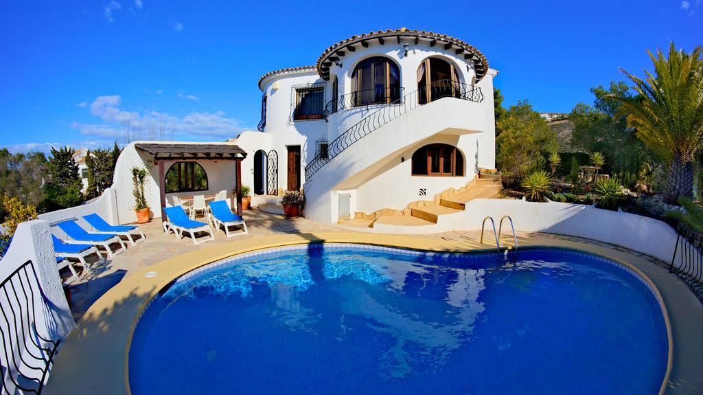 La Madrugada - Luxury Moraira Villa With Sea Views And Private Heated Pool Kültér fotó