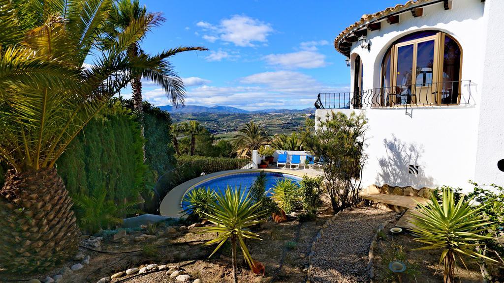 La Madrugada - Luxury Moraira Villa With Sea Views And Private Heated Pool Kültér fotó